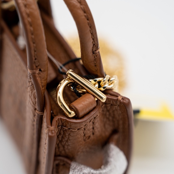 Marc Jacobs Nano Tote Crossbody Chain Brown - Picture 9 of 10